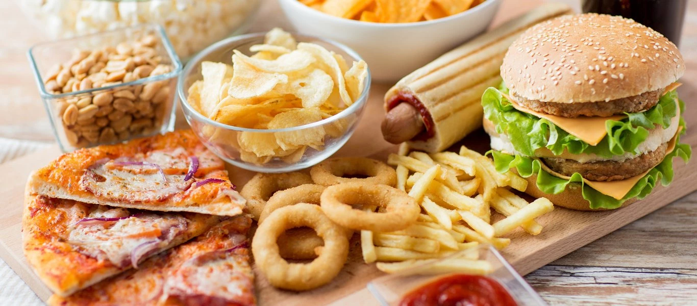 Junk food και κατάθλιψη: Τελικά συνδέονται